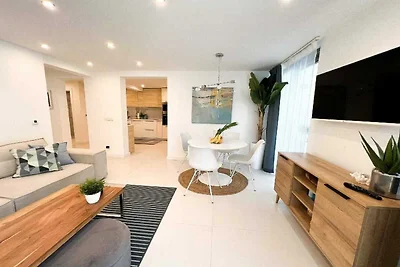 Rifugio al mare per gli amici a Omiš