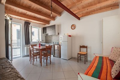 Cosy Holiday Home in Leonforte with Terrace