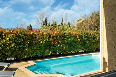 Scenografica villa con piscina privata