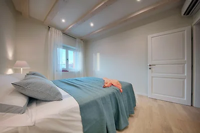 Villa Zdenka - Five Bedroom Villa with...