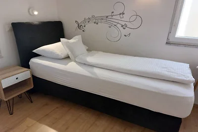Villa Nižić Makarska -Two Bedroom Apartment W...