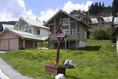 Chalet in Flaine mit Sauna und Skizugang