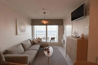 Prachtig appartement met zeezicht en balkon