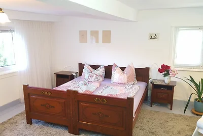 Ferienhaus mit Naturgarten