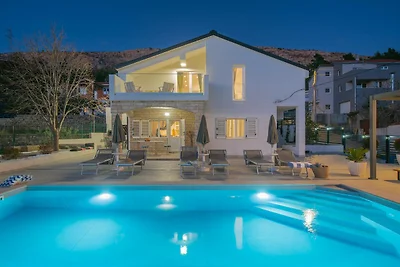 Casa vacanze per famiglie a Tugare