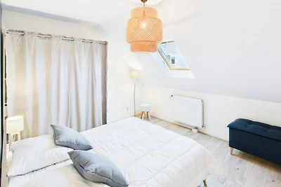 Haus nahe Skidivan Strand mit Garten