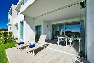 Appartement in de buurt van Crystal Lagoon in...