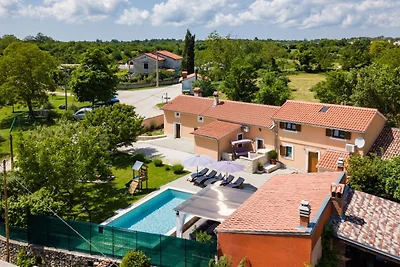 Charmante Villa mit privatem Schwimmbad