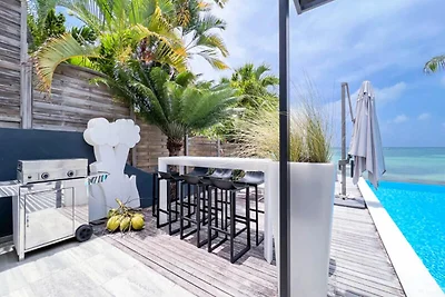 Villa a Saint François con piscina a sfioro