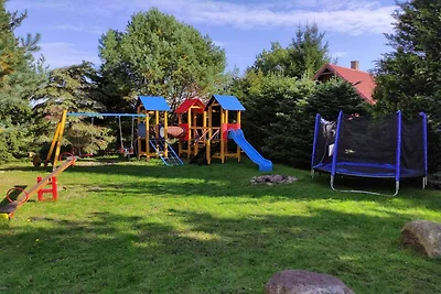 Ferienhaus mit Kamin und großer Terrasse