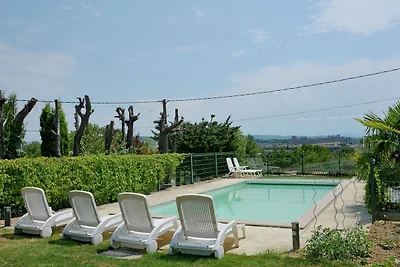 Schöne Villa mit Pool und Jacuzzi in...