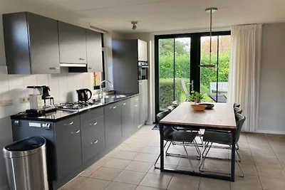 Renoviertes Chalet in Schoorl mit Garten