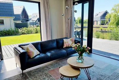 Watervilla Fiif in Friesland mit zwei Zimmern