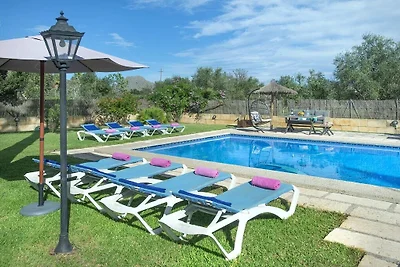 Villa in Pollensa mit Schwimmbecken