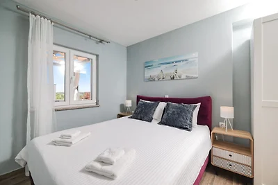 Einzimmerwohnung mit Whirlpool