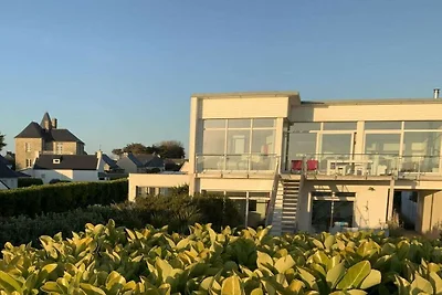 Villa in Santec mit Schwimmbecken