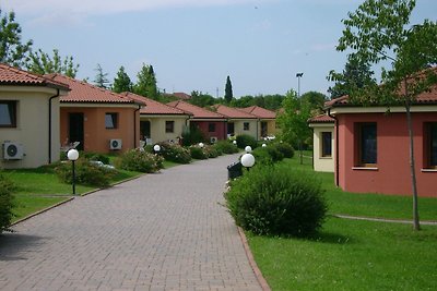 Bungalow op vakantiepark Bella Italia in...