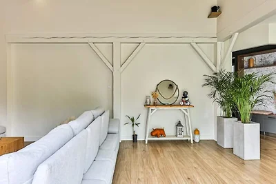 Villa im Grünen mit Whirlpool