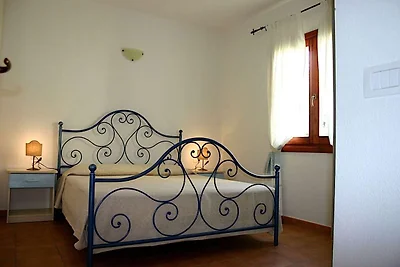 Wohnung in Badesi mit Swimmingpool