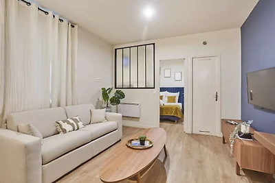 Apartment Exposition Center