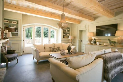 Villa in Var mit Schwimmbecken