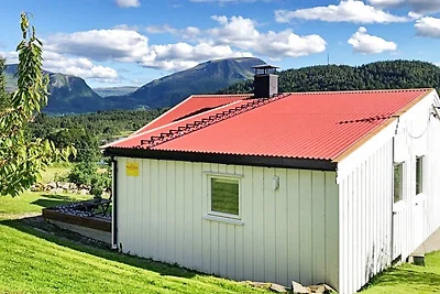 6 Personen Ferienhaus in AVERØY