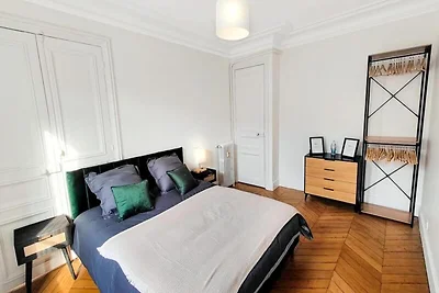 Renovierte Wohnung im Quartier Latin