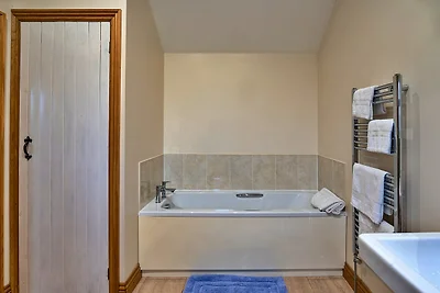 Landelijk huisje met eigen bubbelbad, Geen...