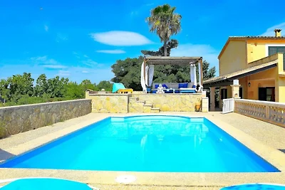Hütte in Sineu mit Schwimmbecken