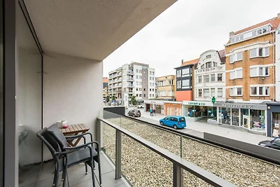 Appartamento a Koksijde con spiaggia sul mare
