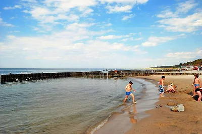 Huisje in Jarosławiec bij Strand