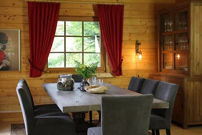 Ferienhaus in Feldberg mit Schwimmbecken