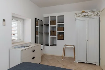 Apartments Odin - One-Bedroom Apartment with ...