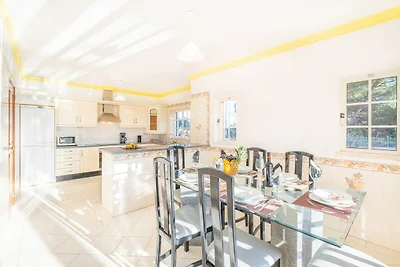 Ländliche Villa in Albufeira