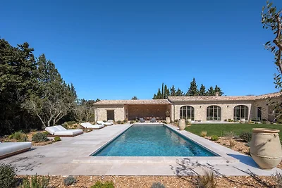 Villa in de buurt van Saint-Rémy-de-Provence.