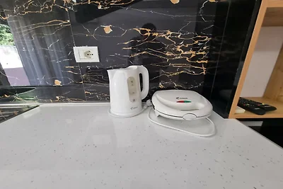 Appartement in Vlorë met Strand en Bergzicht