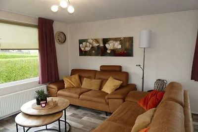 Hütte in Serooskerke mit Schwimmbecken