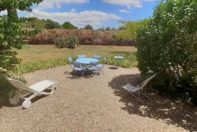 Ferienhaus auf privatem Grundstück mit Park