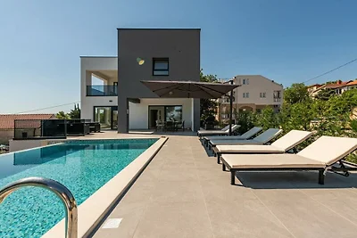 Seaview Villa A`More with heated pool