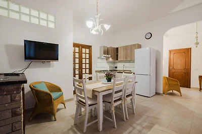 Casa vacanze a Lu Bagnu vicino alla spiaggia