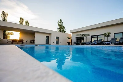 Villa in Imotski mit Schwimmbecken