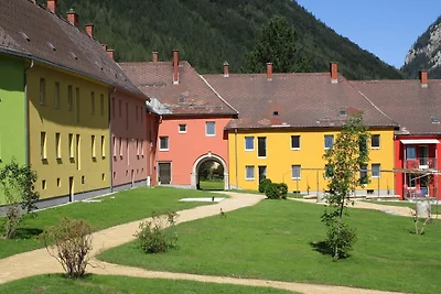 Spazioso appartamento con vista sul giardino