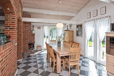 8 Personen Ferienhaus in Væggerløse