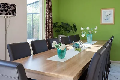 Villa mit gemütlichem Gartenzimmer in Andijk