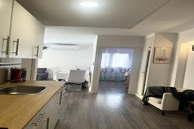 Wohnung in Estartit mit Garten
