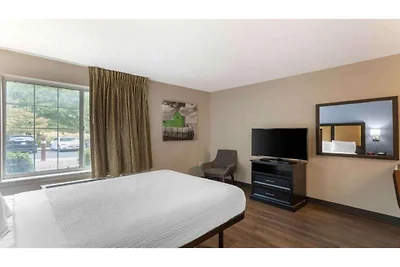 1 Queensize-Bett | Nichtraucher, Küche