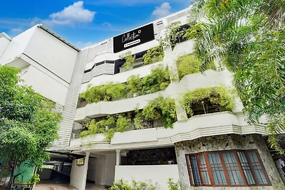 Supercollectie O Vazhakkala Kakkanad