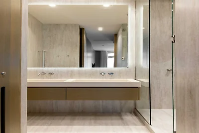 Luxuswohnung -2 Schlafzimmer/6 Personen- Made...