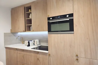 Wunderschön renovierte Wohnung mit Klimaanlag...