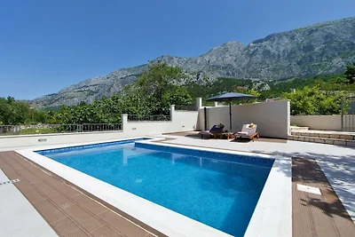 Villa Silencio mit Pool